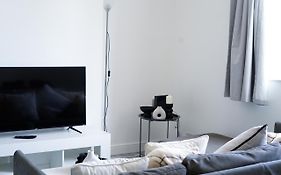 Brighton City Centre 2Br Apartment - Perfect For Contractors, Families & Groups - Free Parking & Walk To Beach